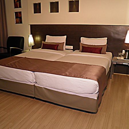 Sentosa Resorts Chinchvad Buitenkant foto