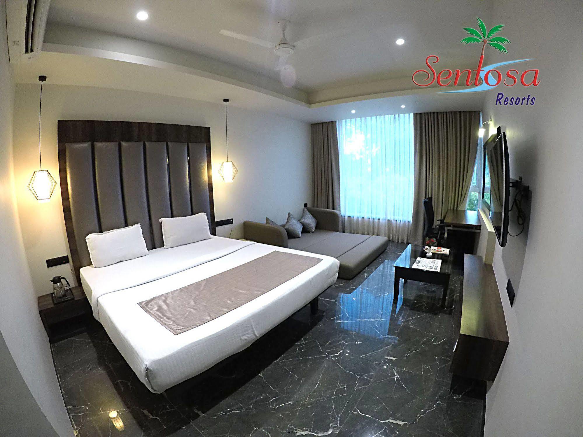 Sentosa Resorts Chinchvad Buitenkant foto