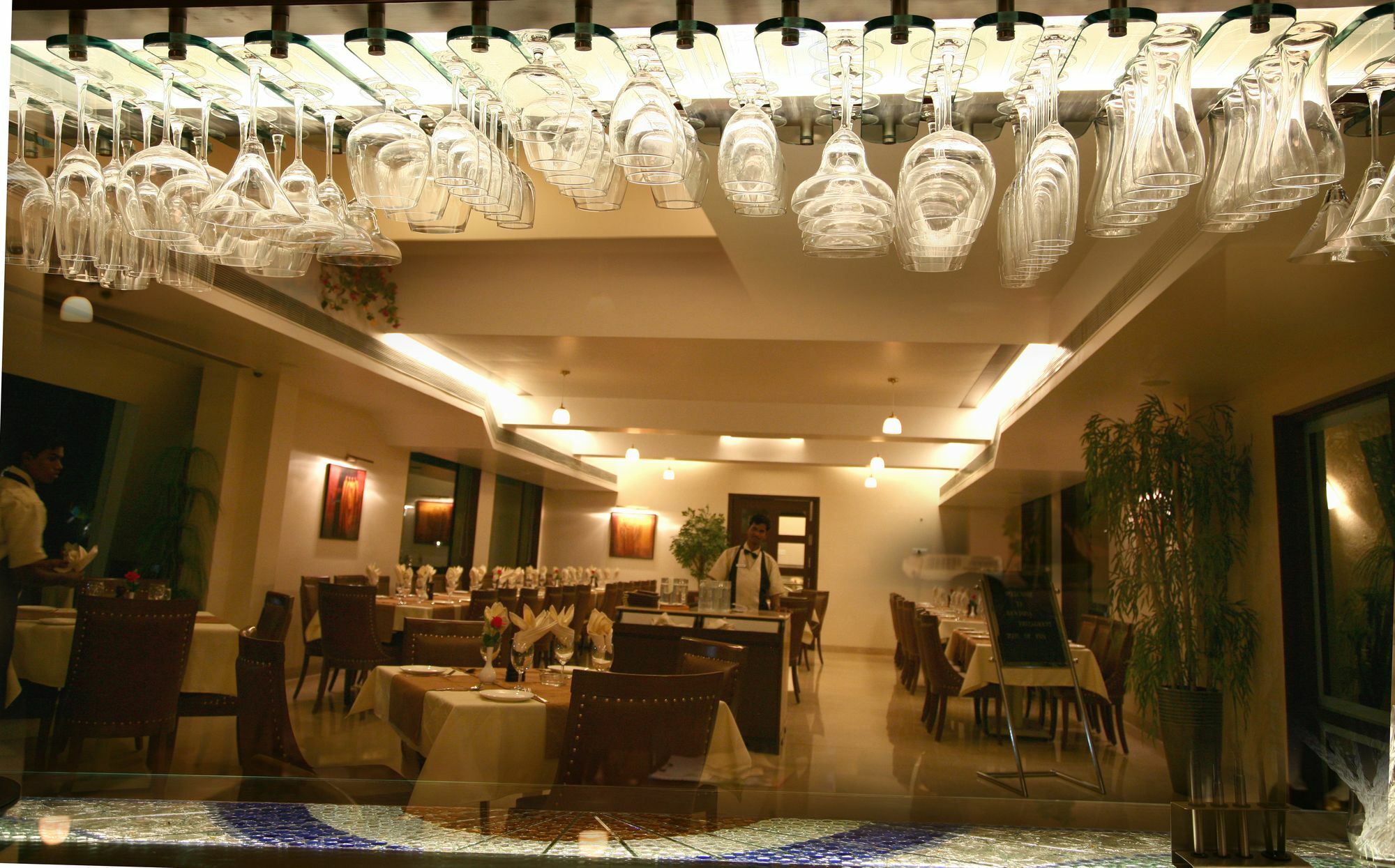 Sentosa Resorts Chinchvad Buitenkant foto